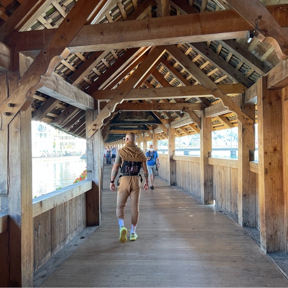 Meet your Posher, Jmauricio - Picture 5 of 7